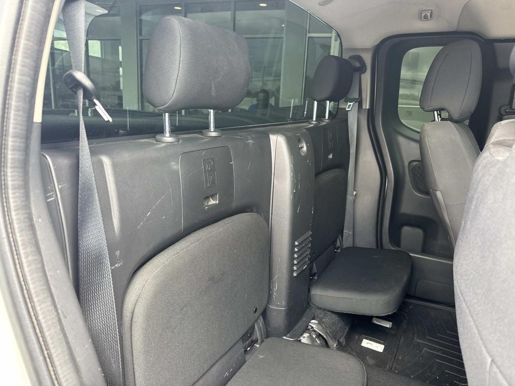 2023 Nissan Frontier S