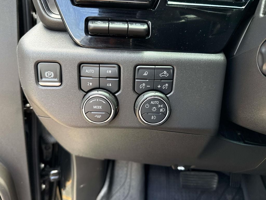 2025 Chevrolet Silverado 1500 ZR2
