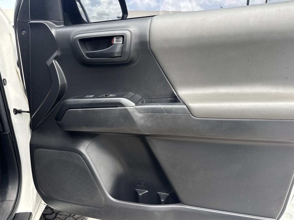 2023 Toyota Tacoma SR V6