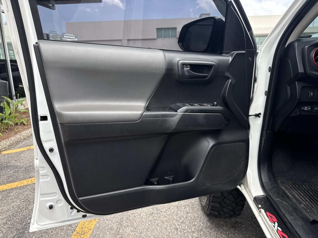 2023 Toyota Tacoma SR V6