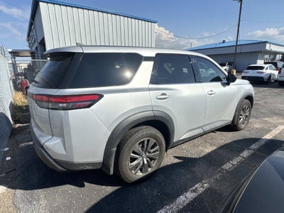 2024 Nissan Pathfinder S