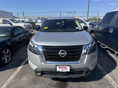 2024 Nissan Pathfinder S