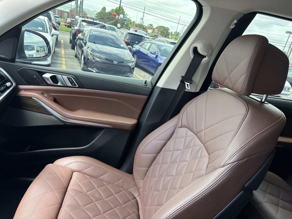 2023 BMW X7 xDrive40i