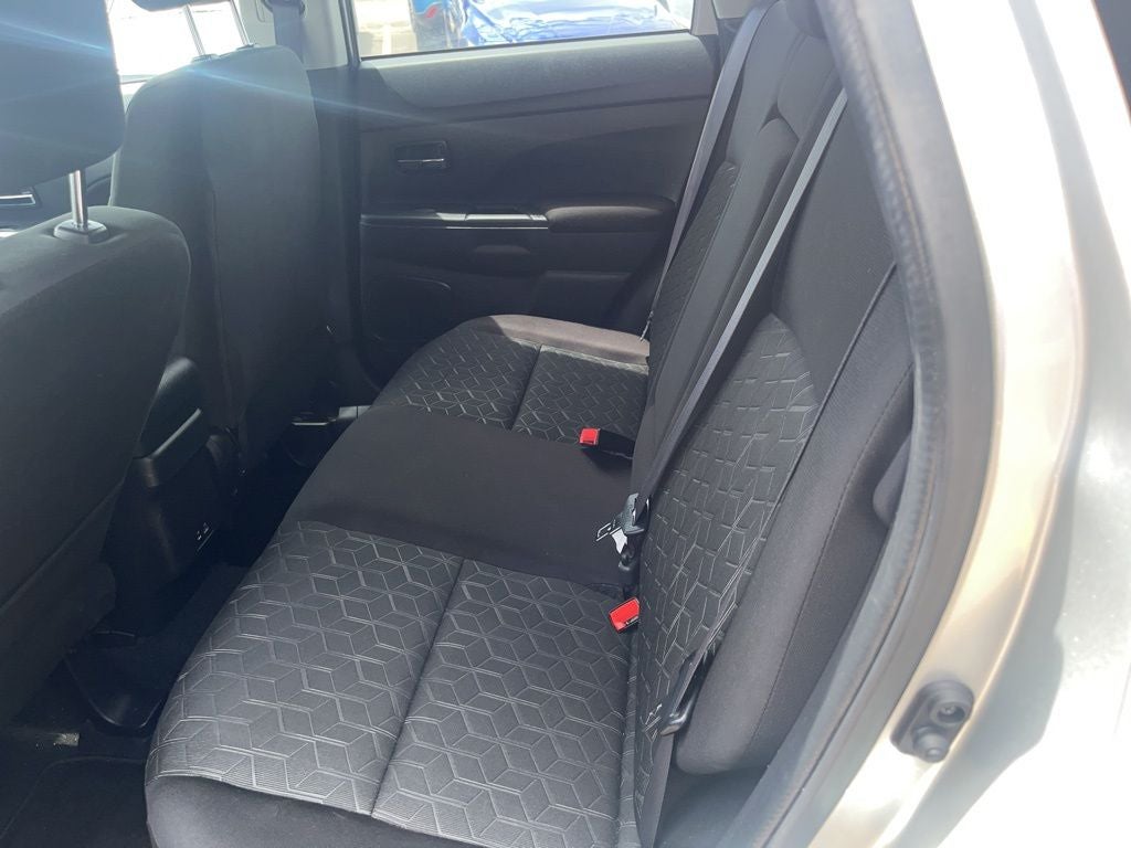 2025 Mitsubishi Outlander Sport 2.0 LE