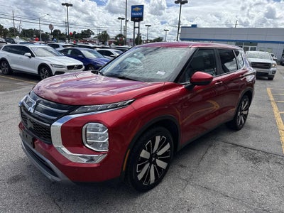 2025 Mitsubishi Outlander SE