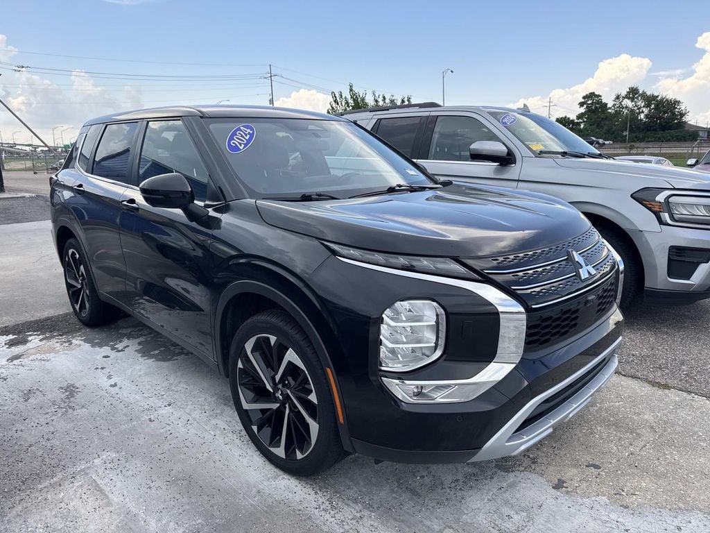 2024 Mitsubishi Outlander SE