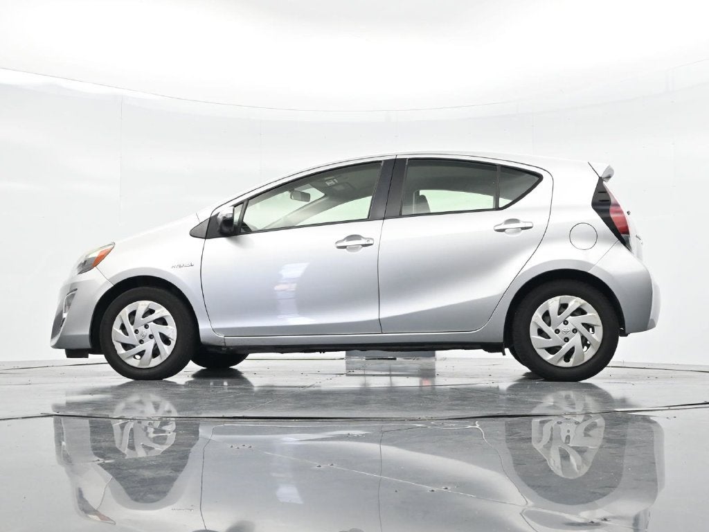 2016 Toyota Prius c One