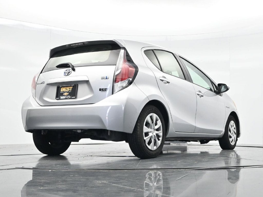 2016 Toyota Prius c One