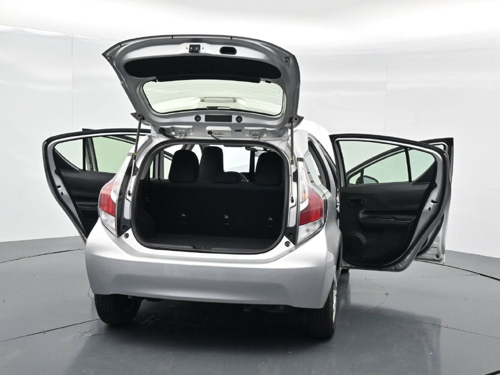 2016 Toyota Prius c One