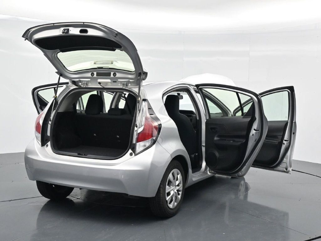 2016 Toyota Prius c One