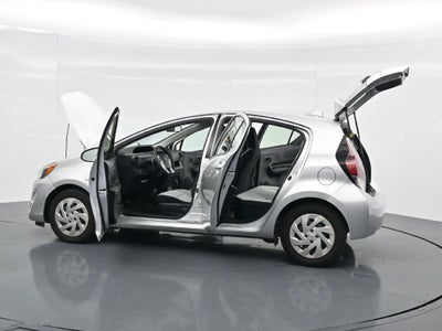 2016 Toyota Prius c One