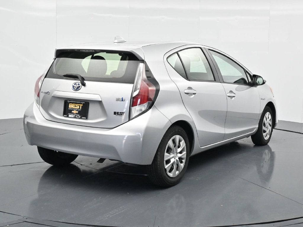 2016 Toyota Prius c One