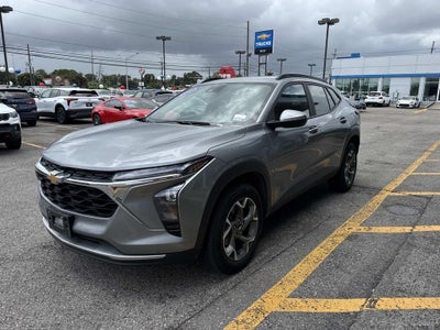 2025 Chevrolet Trax LT