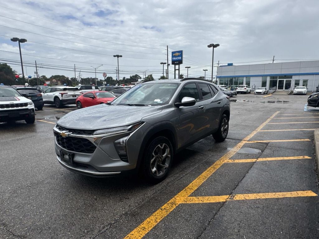 2025 Chevrolet Trax LT