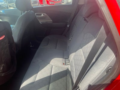 2017 Kia Niro LX