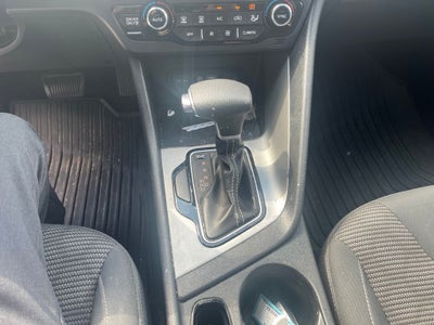 2017 Kia Niro LX