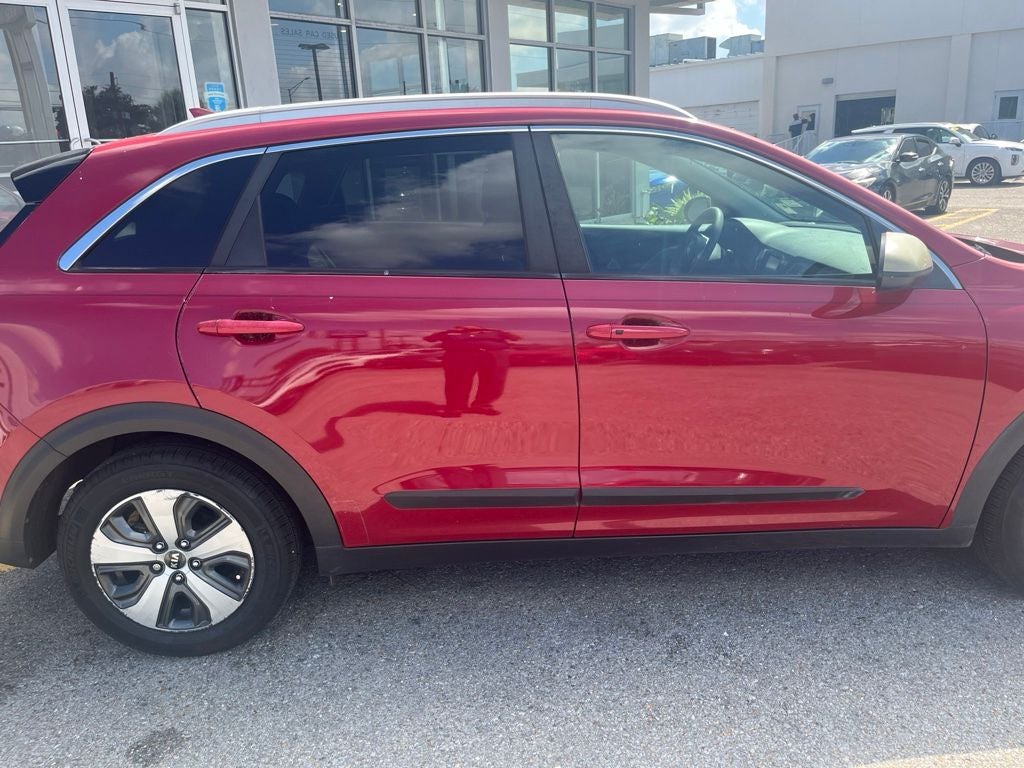 2017 Kia Niro LX