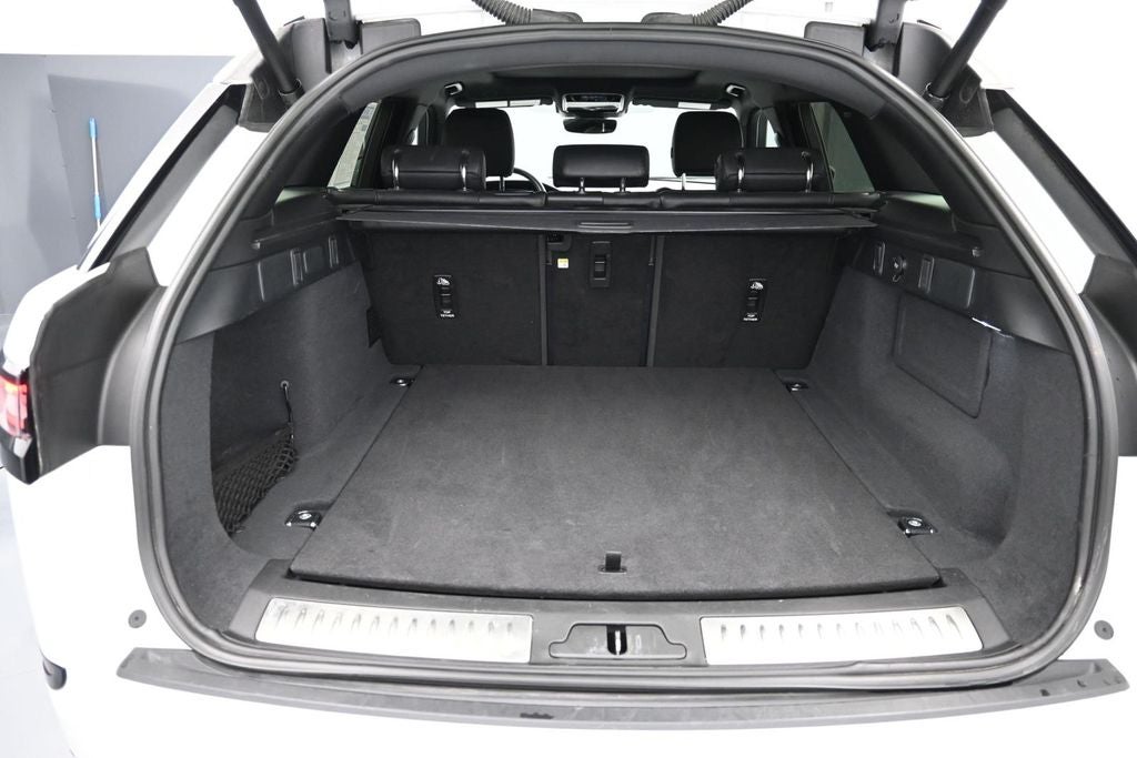2025 Land Rover Range Rover Velar Dynamic SE