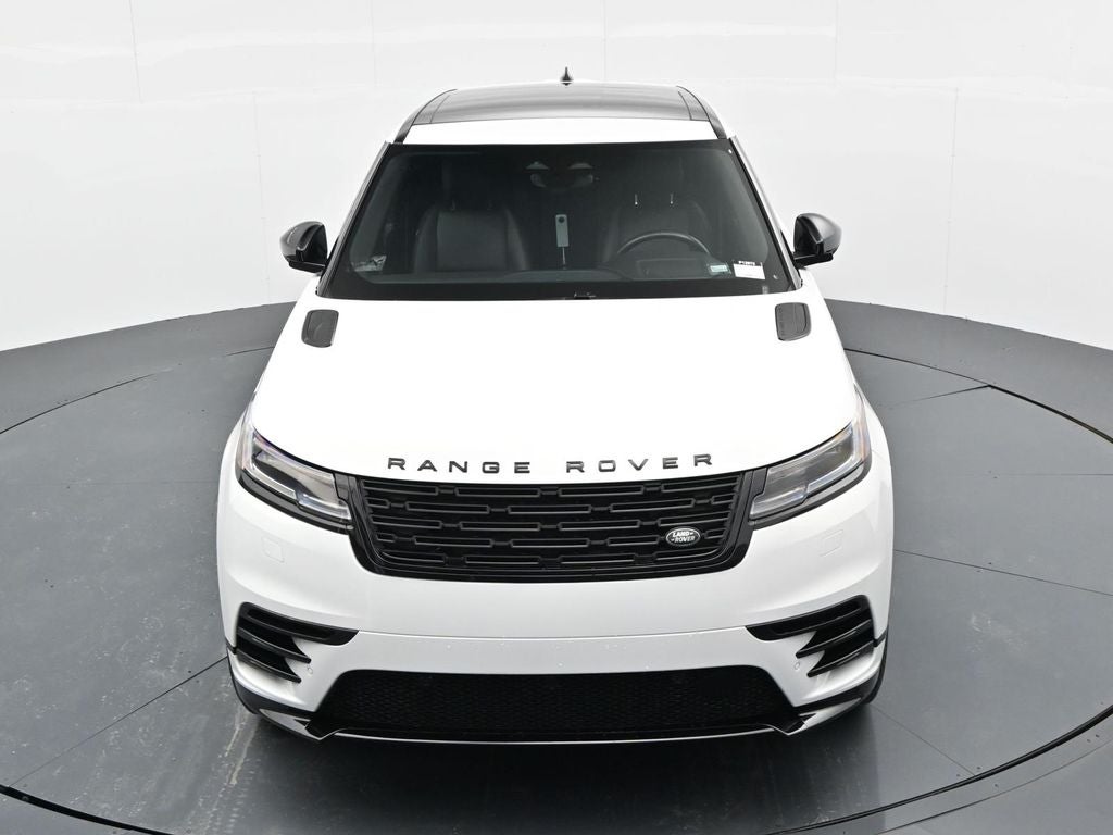 2025 Land Rover Range Rover Velar Dynamic SE