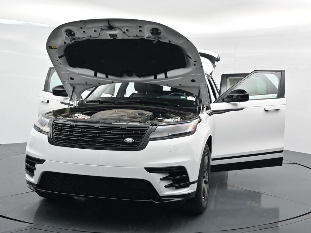2025 Land Rover Range Rover Velar Dynamic SE