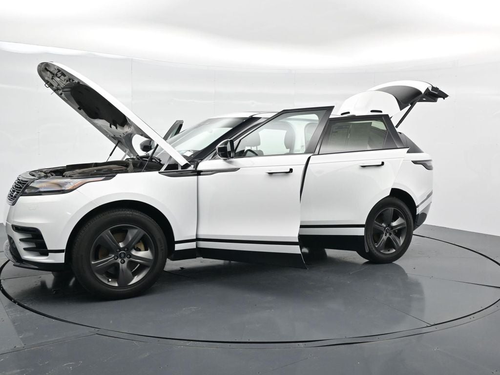 2025 Land Rover Range Rover Velar Dynamic SE