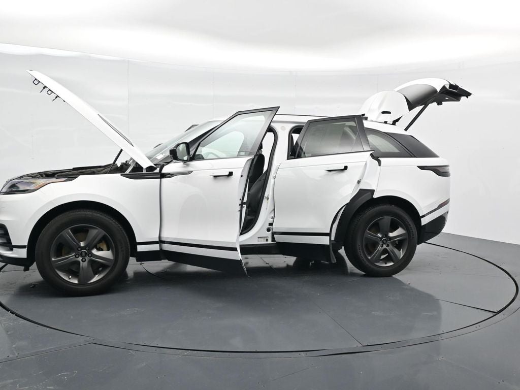 2025 Land Rover Range Rover Velar Dynamic SE