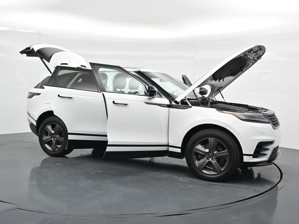 2025 Land Rover Range Rover Velar Dynamic SE