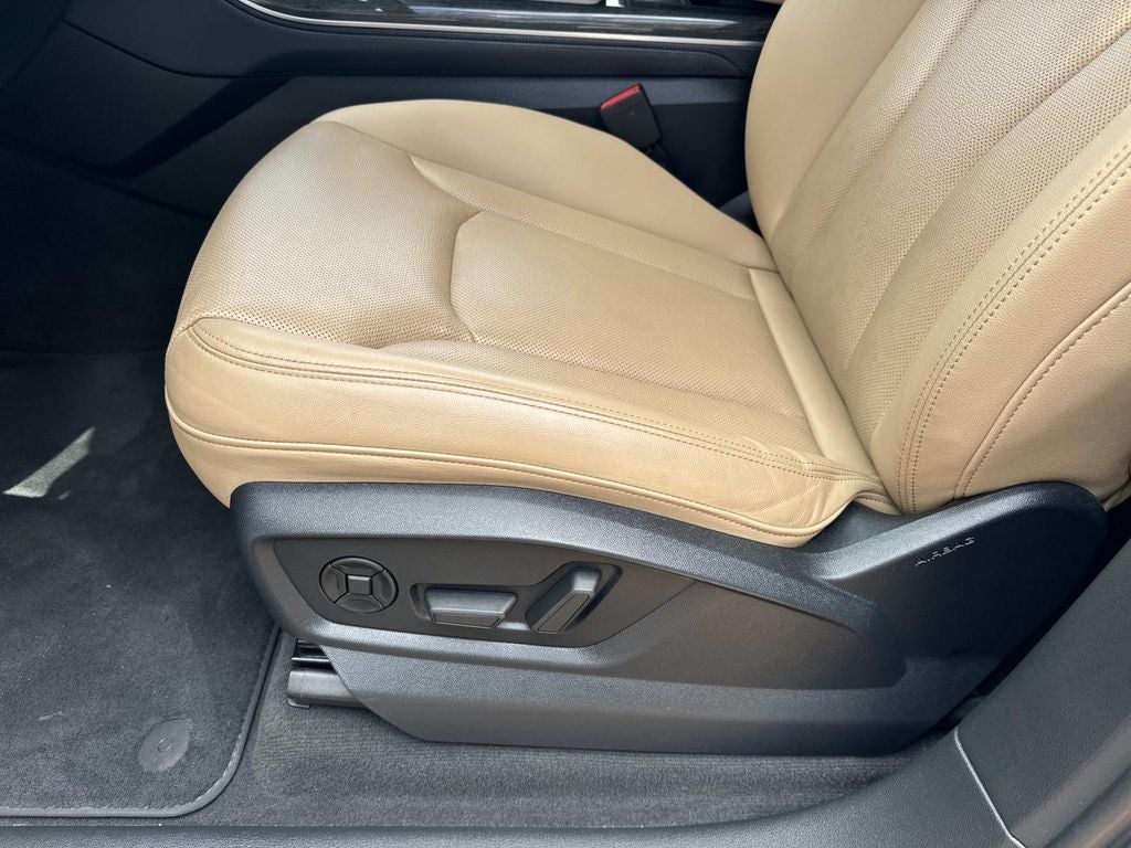 2023 Audi Q7 45 Premium Plus quattro