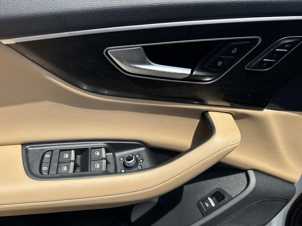 2023 Audi Q7 45 Premium Plus quattro