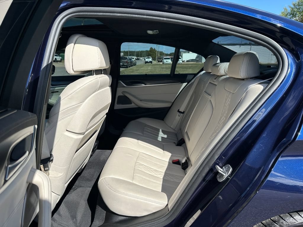 2022 BMW 5 Series M550i xDrive