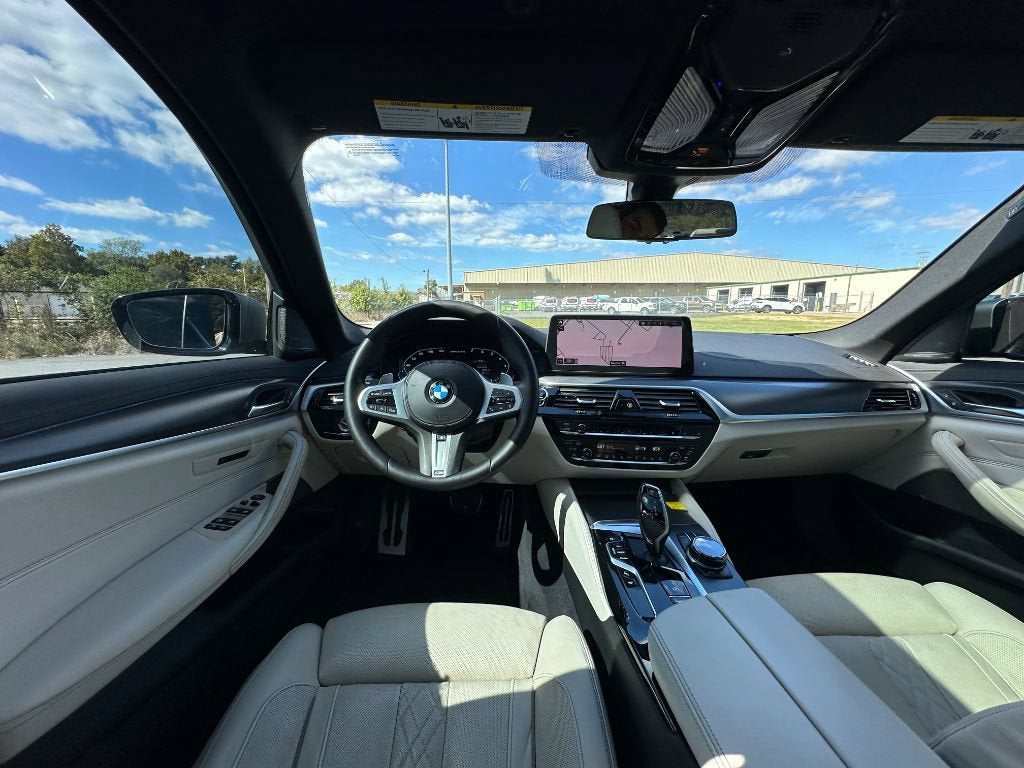 2022 BMW 5 Series M550i xDrive