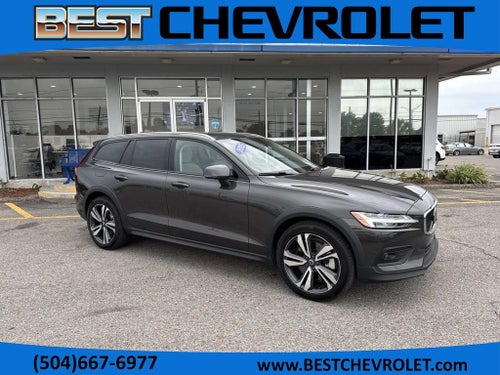 2025 Volvo V60 Cross Country B5 Plus