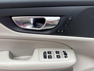 2025 Volvo V60 Cross Country B5 Plus