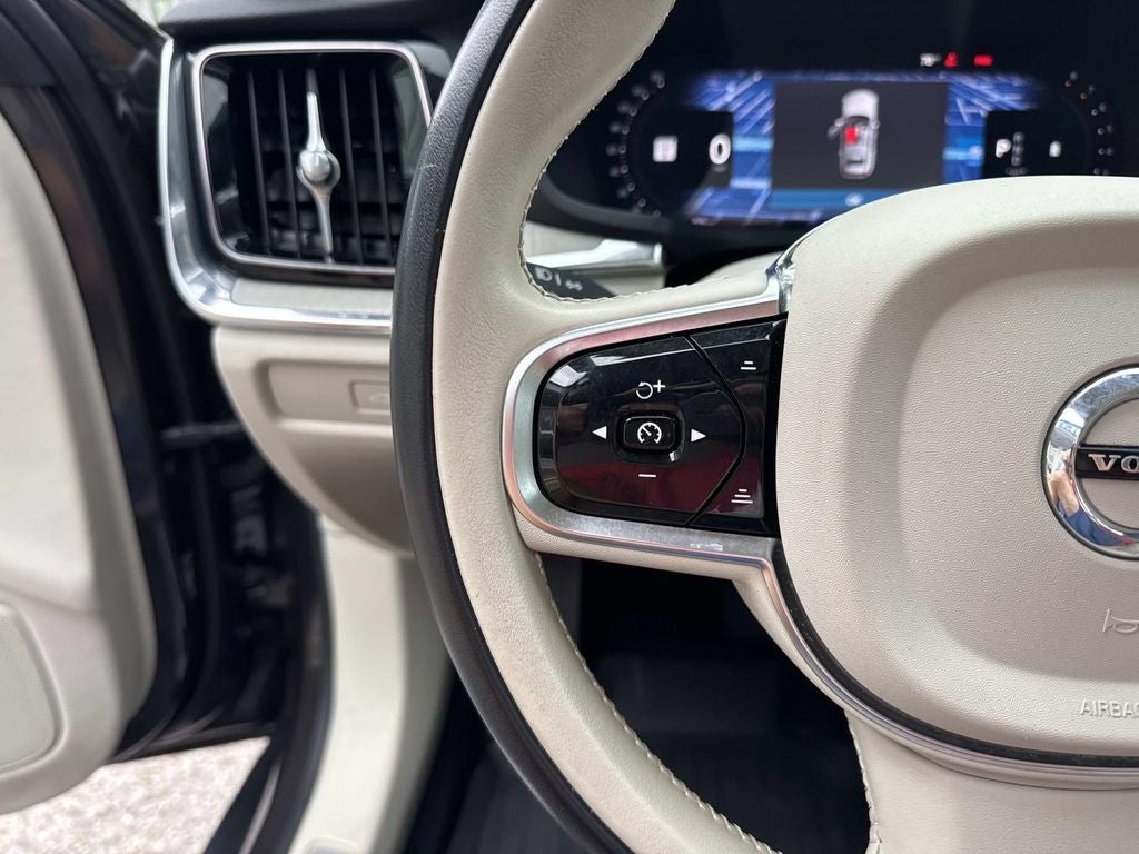 2025 Volvo V60 Cross Country B5 Plus
