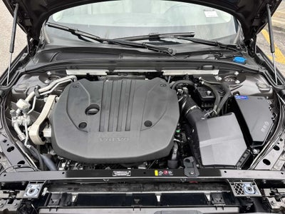 2025 Volvo V60 Cross Country B5 Plus
