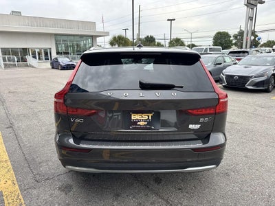 2025 Volvo V60 Cross Country B5 Plus