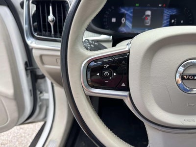 2025 Volvo V60 Cross Country B5 Plus