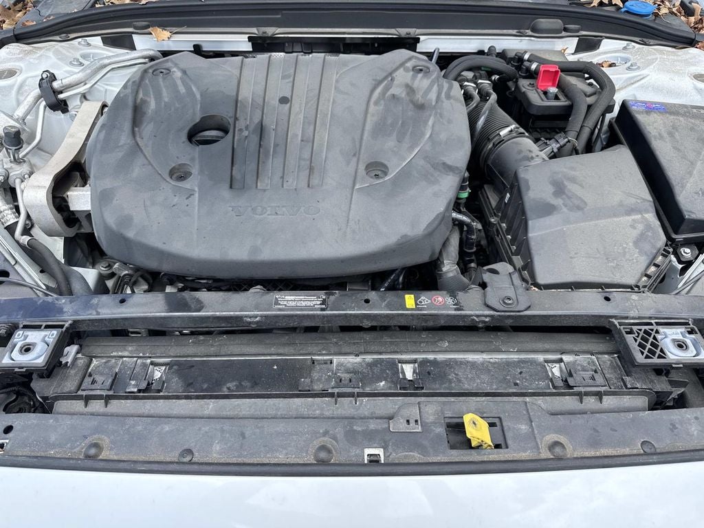 2025 Volvo V60 Cross Country B5 Plus